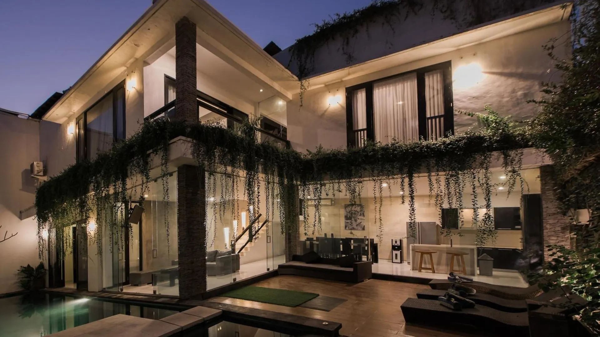 7To8Br 40 Off Special Brilliant Location Villa Seminyak  Indonesia