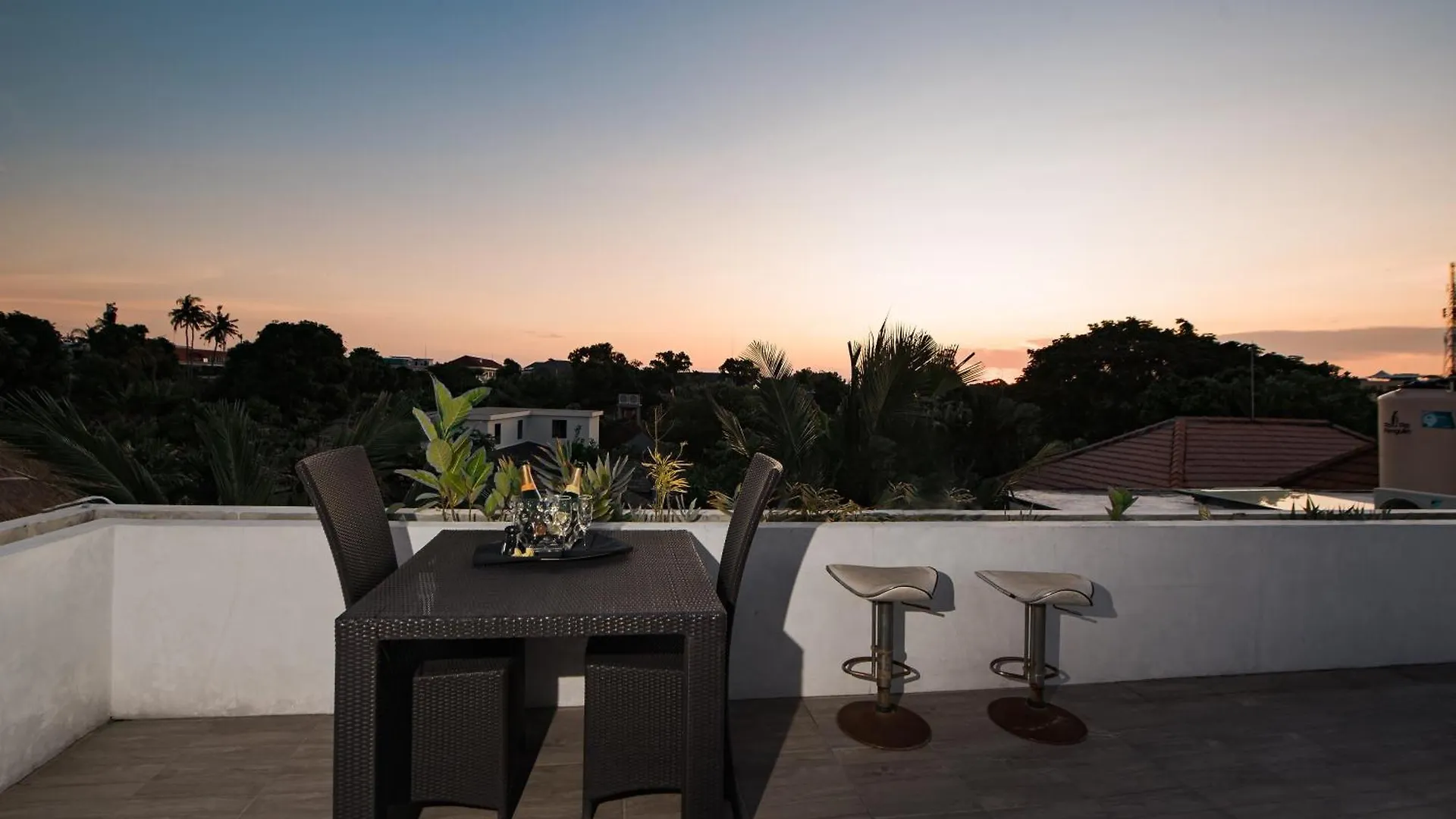 7To8Br 40 Off Special Brilliant Location Villa Seminyak   Seminyak (Bali)
