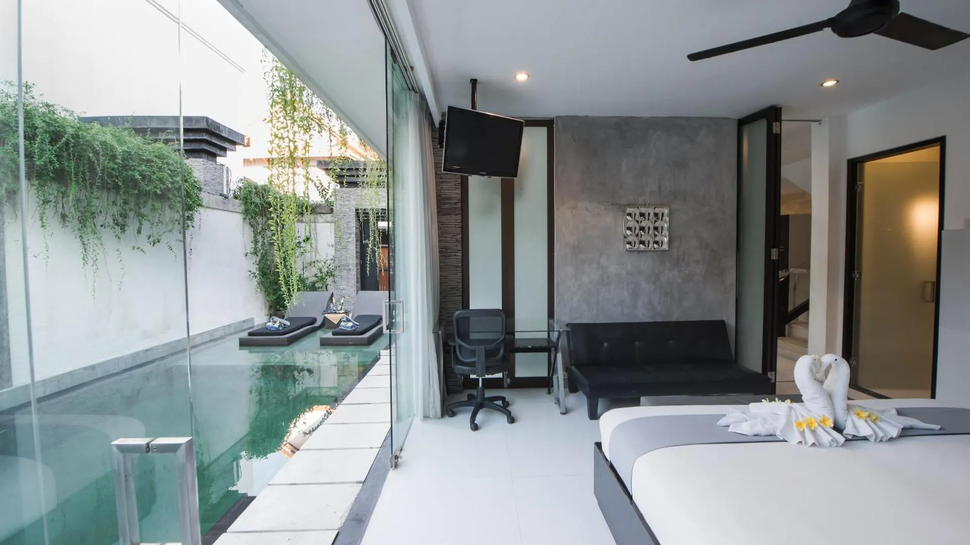 7To8Br 40 Off Special Brilliant Location Villa Seminyak