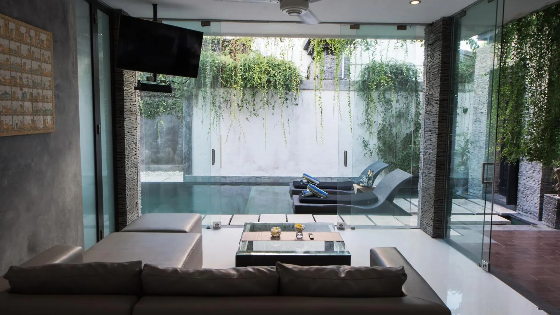 7To8Br 40 Off Special Brilliant Location Villa Seminyak
